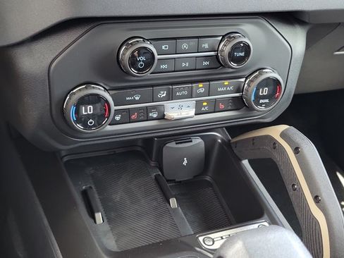 New 2026 Ford Bronco Badlands AWD/4WD image 31