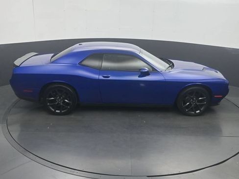 Used 2021 Dodge Challenger SXT w/ Driver Convenience Group RWD image 24