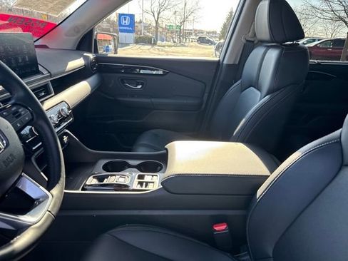 Certified 2025 Honda Pilot EX-L image 14