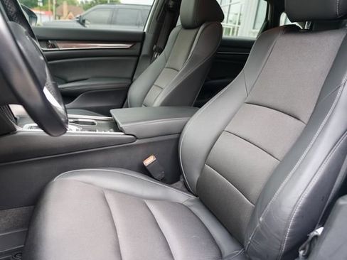 Used 2022 Honda Accord Sport image 12