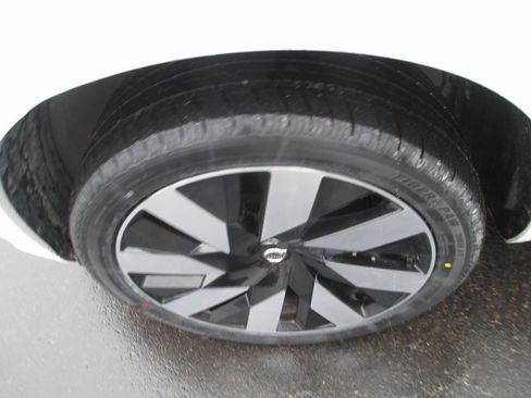 Used 2023 Volvo XC90 T8 Ultimate w/ Protection Package Premier image 12