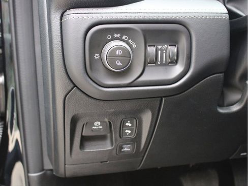 New 2026 RAM 1500 Limited AWD/4WD image 15