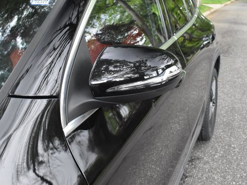 Used 2021 Mercedes-Benz GLA 250 4MATIC w/ AMG Line Exterior image 17