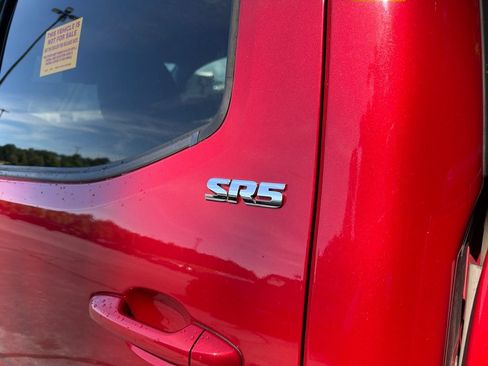 Used 2021 Toyota Tacoma SR5 RWD image 13