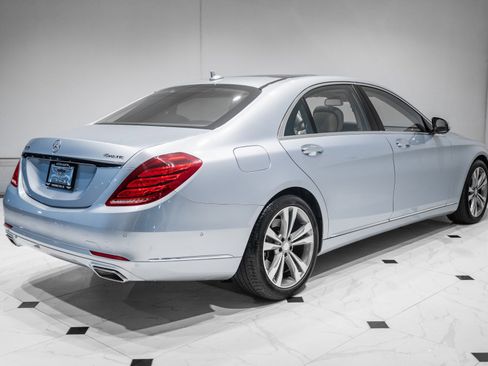Used 2015 Mercedes-Benz S 550 4MATIC Sedan image 9