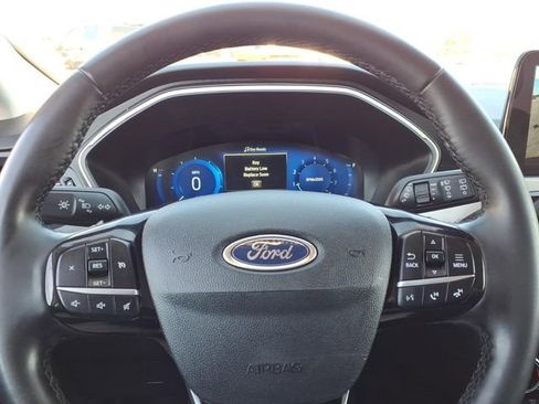 Used 2022 Ford Escape SEL w/ Technology Package image 25