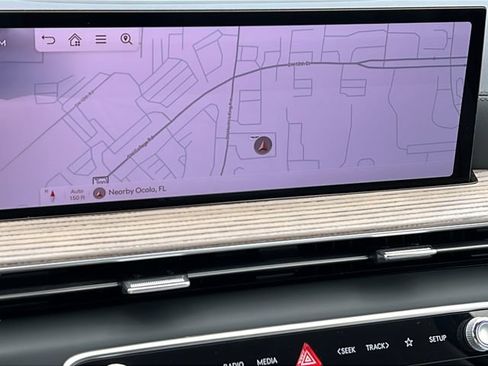 Certified 2025 Genesis GV80 3.5T Prestige AWD/4WD image 18