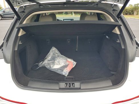 Used 2025 Lincoln Corsair Grand Touring w/ Rear Removable Package Tray AWD/4WD image 6