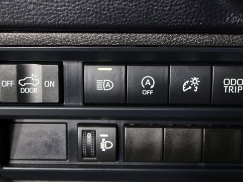 Used 2025 Toyota Tundra SR image 20