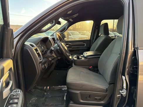 Used 2024 RAM 3500 Big Horn image 11