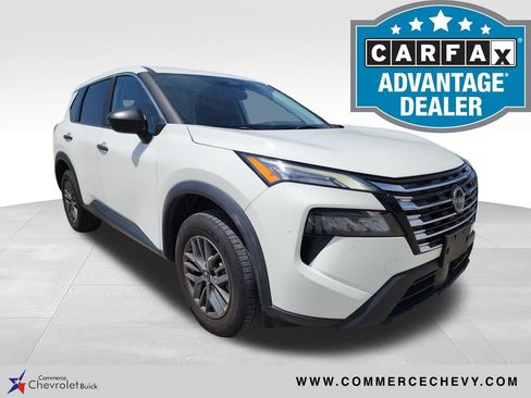 Used 2024 Nissan Rogue S FWD image 1