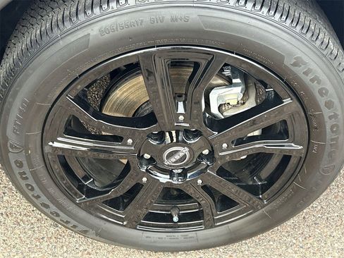 Used 2023 Nissan Kicks SR image 6