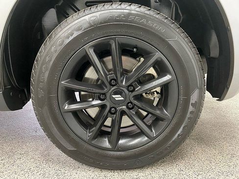 Used 2020 Dodge Journey SE w/ Blacktop Package image 24