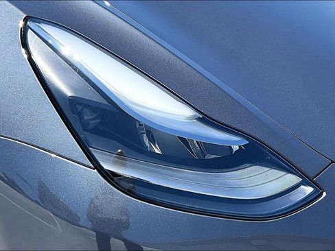 Used 2023 Tesla Model 3 Standard Range RWD image 30