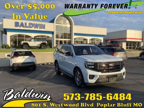 Used 2025 Ford Expedition Active AWD/4WD image 1