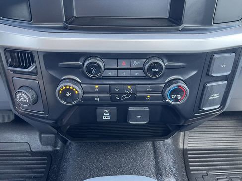 New 2025 Ford F250 XL w/ F-250 >10K GVWR Package RWD image 27