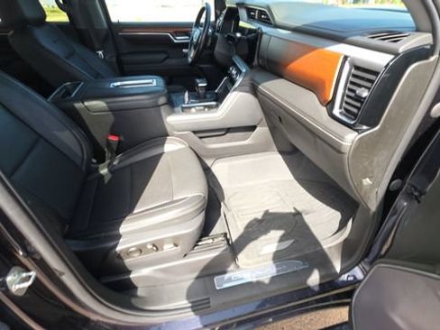 Used 2022 GMC Sierra 1500 Denali w/ Denali Reserve Package AWD/4WD image 31