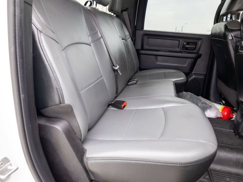 Used 2022 RAM 2500 Tradesman w/ Chrome Appearance Group RWD image 12