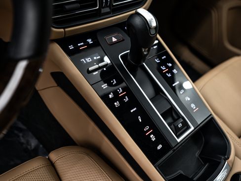 Certified 2022 Porsche Macan GTS AWD/4WD image 16