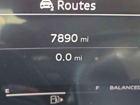 Certified 2025 Audi Q5 Premium w/ Convenience Package image 13