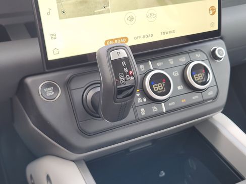 New 2026 Land Rover Defender 110 V8 image 19