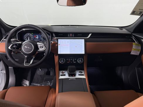 New 2026 Jaguar F-PACE R-Dynamic S image 16
