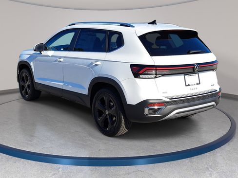 New 2026 Volkswagen Taos SEL AWD/4WD image 7