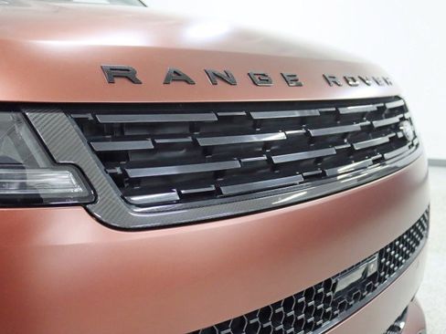 Used 2025 Land Rover Range Rover Sport SV Edition Two image 9