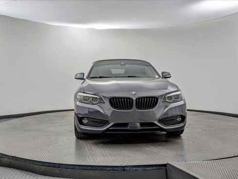 Used 2021 BMW 230i Convertible w/ Premium Package image 33
