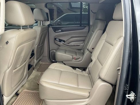 Used 2015 GMC Yukon XL SLT w/ Open Road Package AWD/4WD image 15