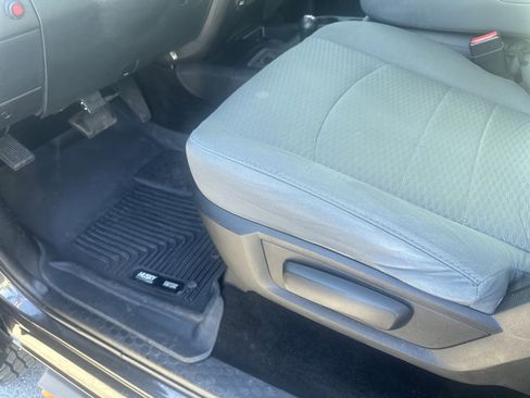 Used 2016 RAM 3500 Tradesman w/ Popular Equipment Group image 14