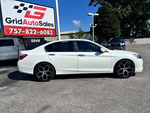 Used 2015 Honda Accord Sport image 2