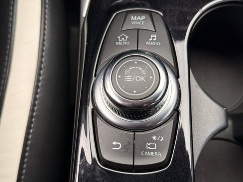 Used 2018 INFINITI QX30 Sport w/ Sport Leather Package image 25