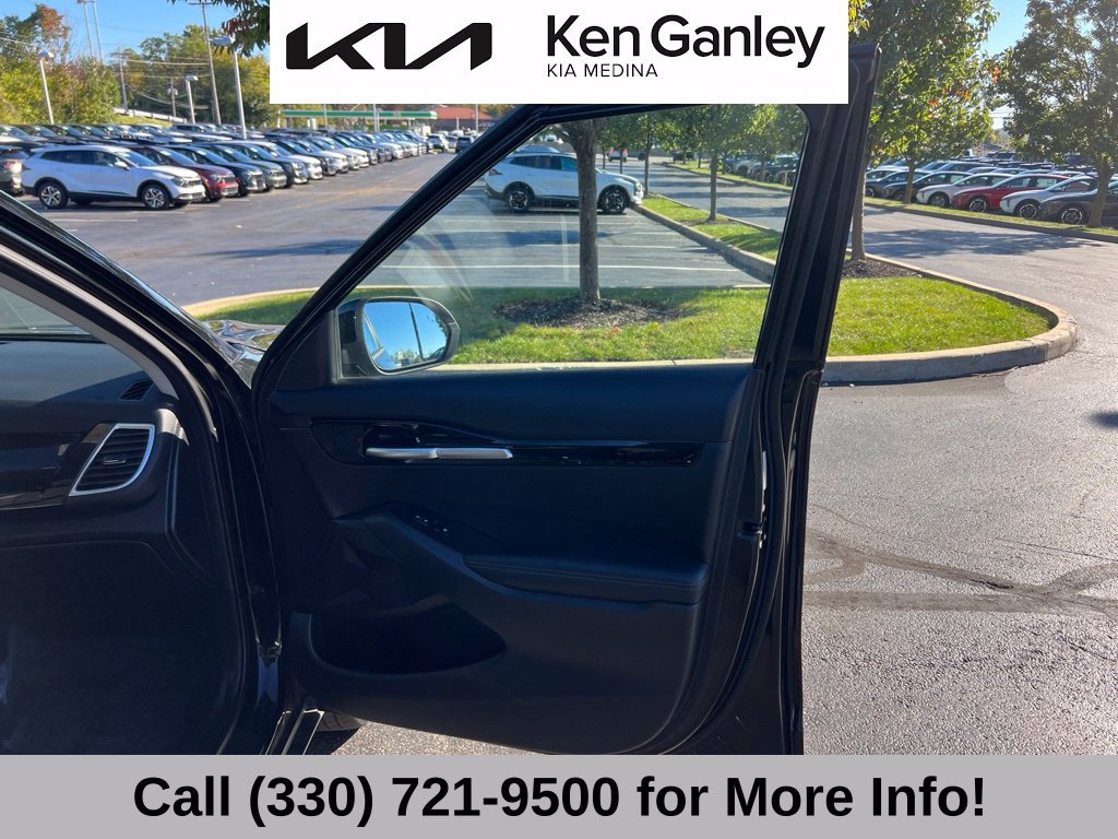 Certified 2025 Kia Seltos S AWD/4WD image 56