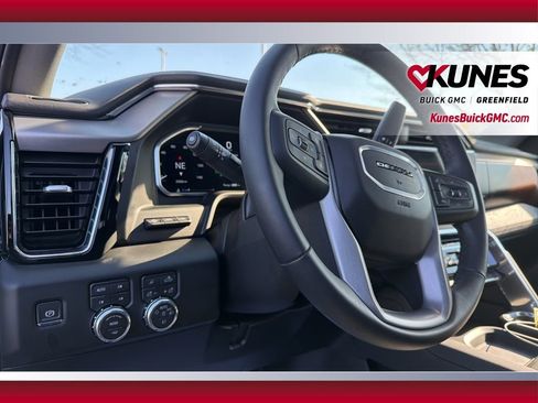 Used 2026 GMC Sierra 3500 Denali w/ Denali Reserve Package AWD/4WD image 14