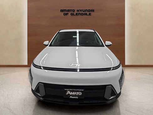 Certified 2024 Hyundai Kona SEL AWD/4WD image 9