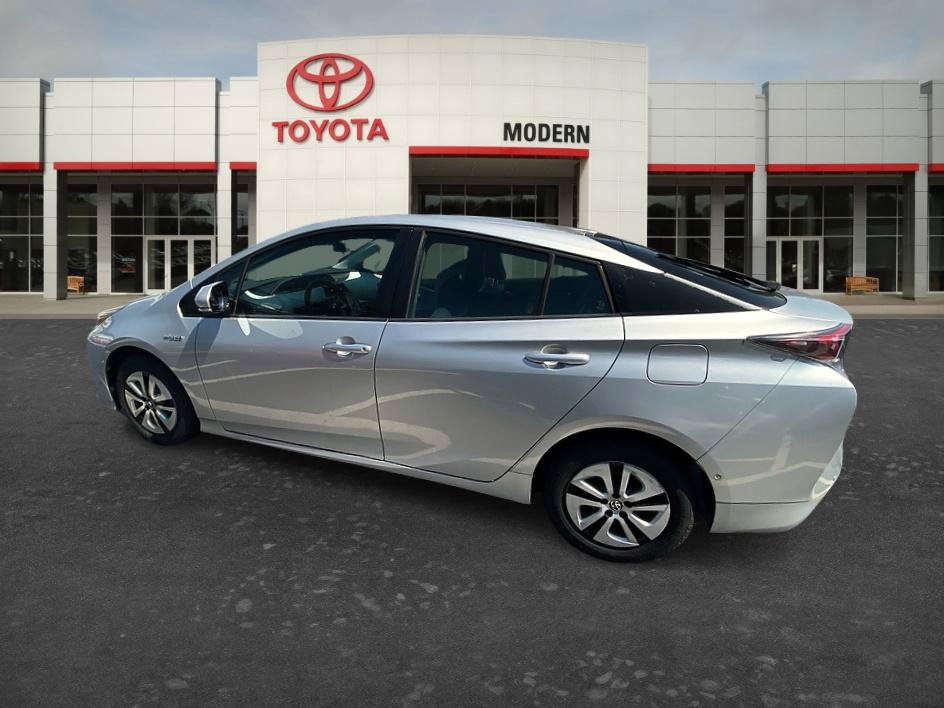 Certified 2018 Toyota Prius Two w/ Prius Two Safety Plus Package FWD image 7