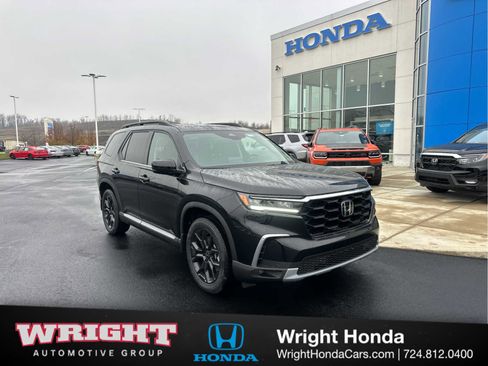 New 2025 Honda Pilot Touring image 1