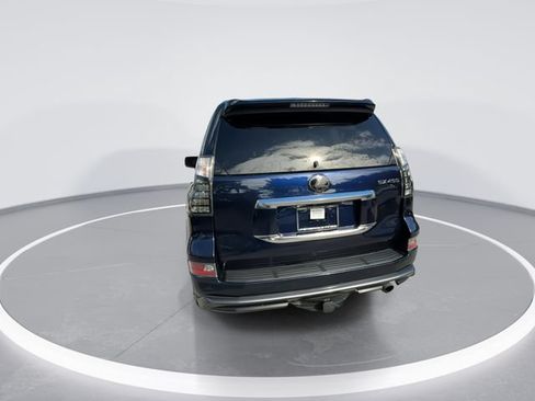 Used 2023 Lexus GX 460 Premium w/ Accessory Package AWD/4WD image 7