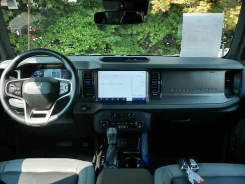 Certified 2024 Ford Bronco Big Bend image 9