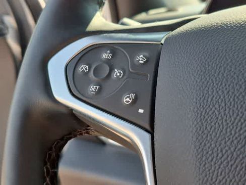 Used 2023 Chevrolet Traverse High Country w/ LPO, Floor Liner Package AWD/4WD image 27