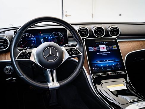 Certified 2025 Mercedes-Benz C 300 4MATIC Sedan image 4