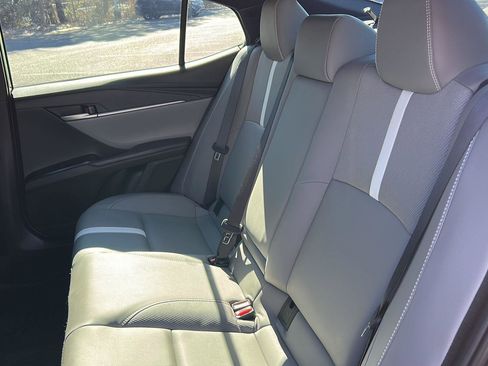 Used 2025 Toyota Camry SE image 21