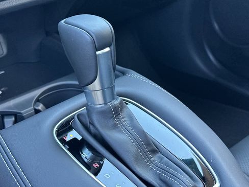 Certified 2026 Honda HR-V EX-L image 23