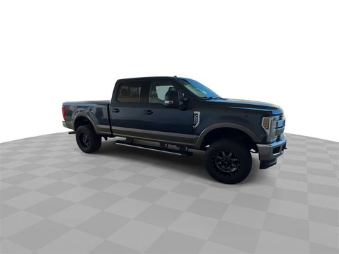 Used 2018 Ford F250 Lariat w/ Tow Technology Bundle image 2