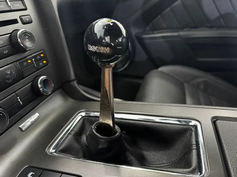 Used 2010 Ford Mustang GT RWD image 30