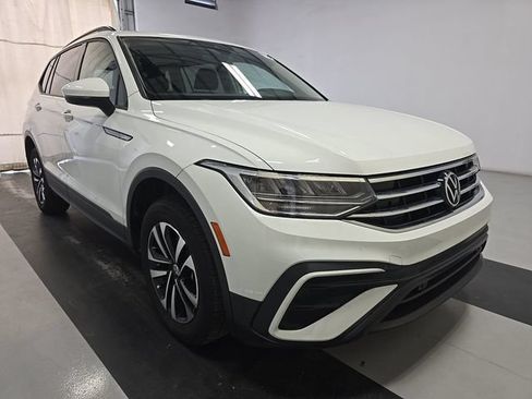 Used 2022 Volkswagen Tiguan S FWD image 1