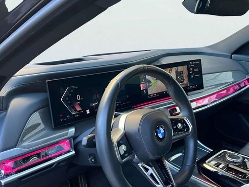 Used 2023 BMW 760i xDrive w/ Parking Assistance Package image 16