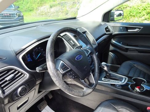 Used 2015 Ford Edge SEL w/ Equipment Group 201A AWD/4WD image 12