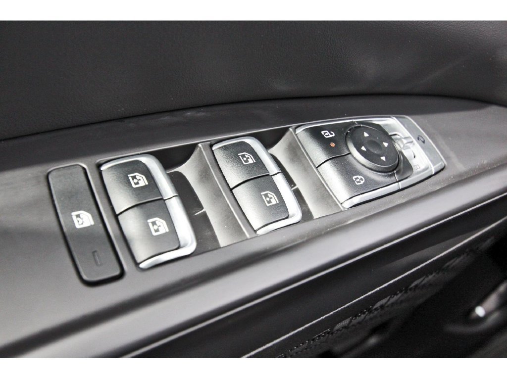 Used 2026 Kia Carnival SX Prestige FWD image 22